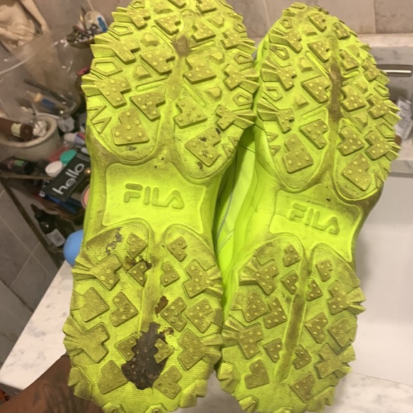 Neon fila shoes - Picture 7 of 9